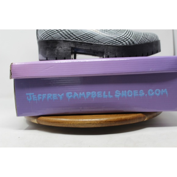 Jeffrey Campbell Cloudy-V Black White Plaid Platform Chelsea Boots 9M - Picture 3 of 12